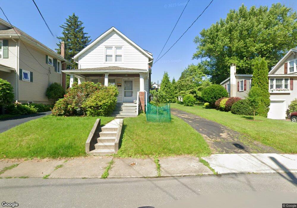 523 Queen St, Stroudsburg, PA 18360 - photo 1