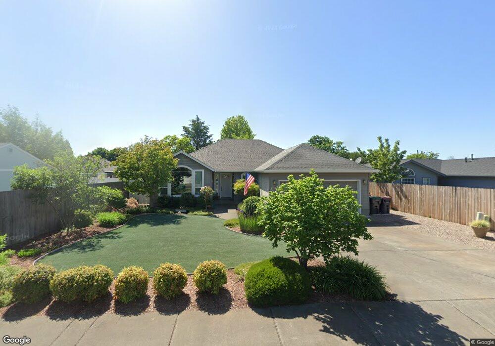1217 N Modoc Ave, Medford, OR 97504 - photo 1