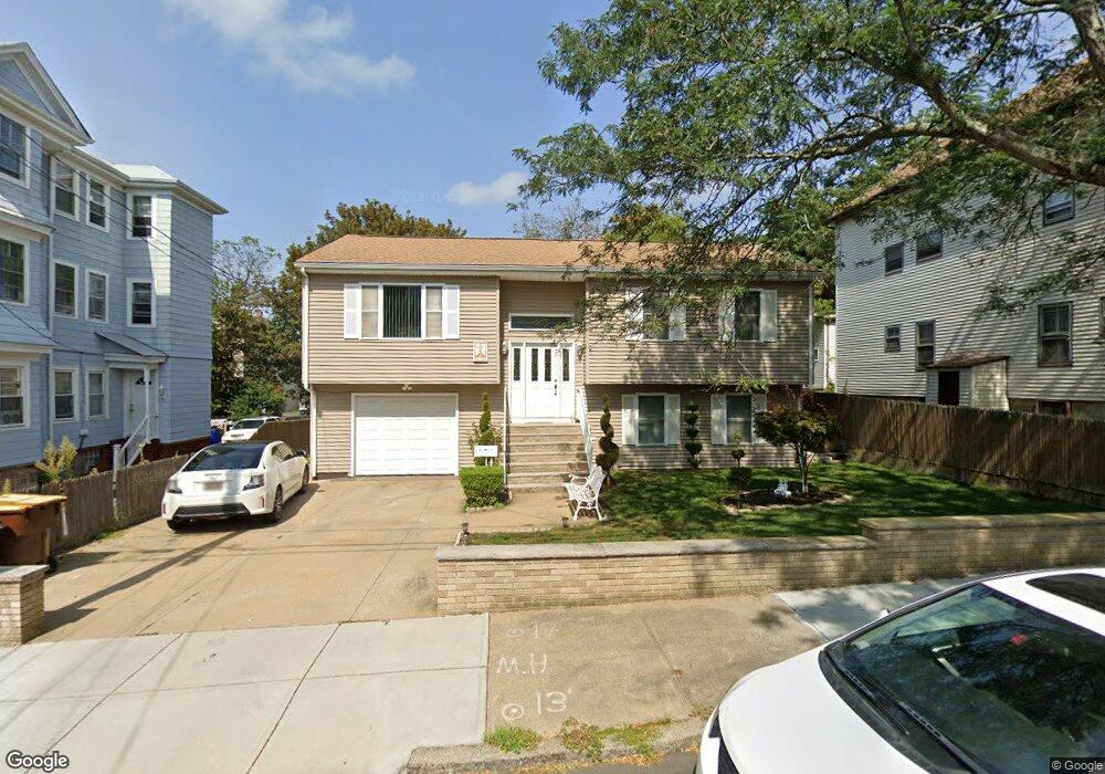 462 Snell St, Fall River, MA 02721 - photo 1