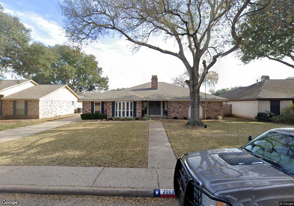 2013 Meadow Ln, Richmond, TX 77469 - photo 1