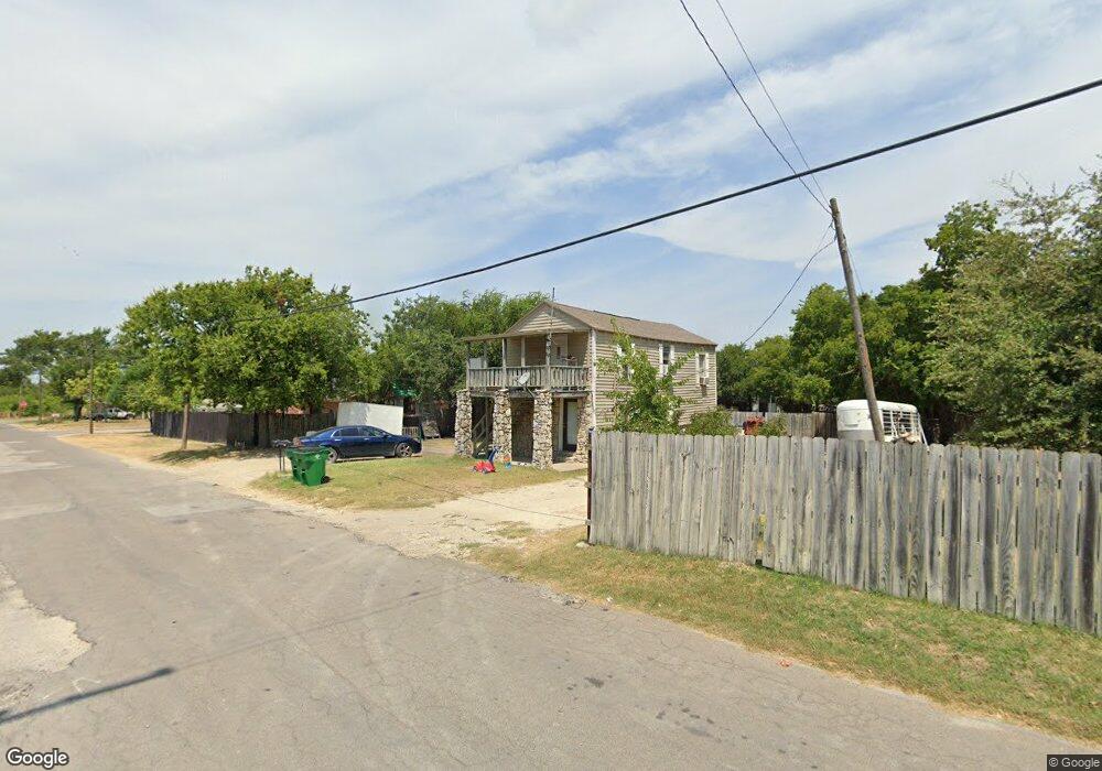 414 W Oak St, Decatur, TX 76234 - photo 1