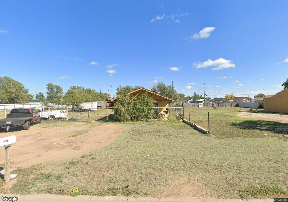 224 N Birge Ave, Dumas, TX 79029 - photo 1