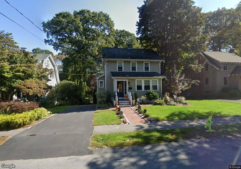 376 Warren St, Needham, MA 02492 - photo 1