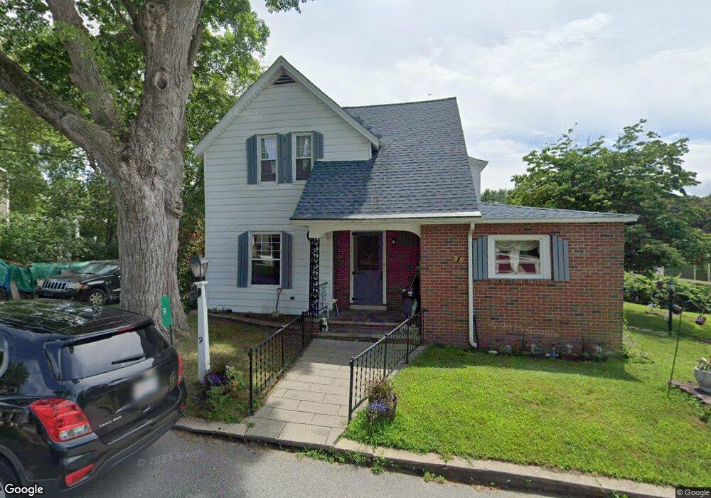 9 Myrtle St, Gill, MA 01354 - photo 1