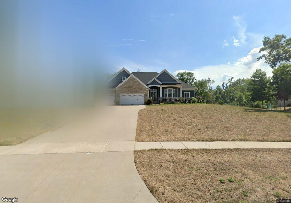 567 Wanatee Creek Cir, Marion, IA 52302 - photo 1