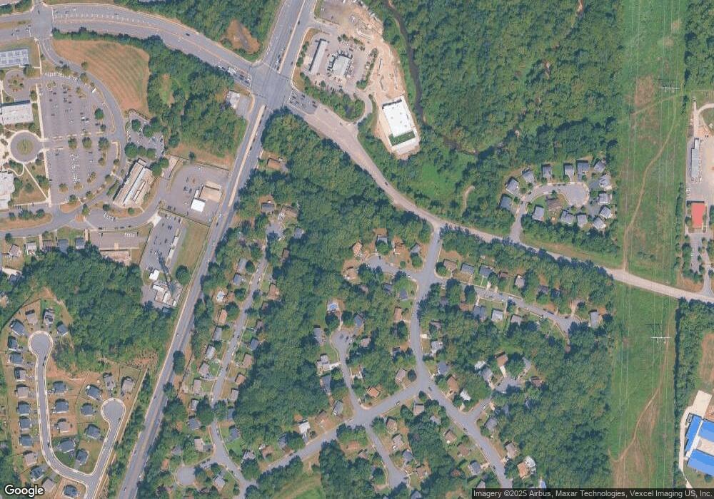 2526 Tabor Ct, Woodbridge, VA 22191 - photo 1