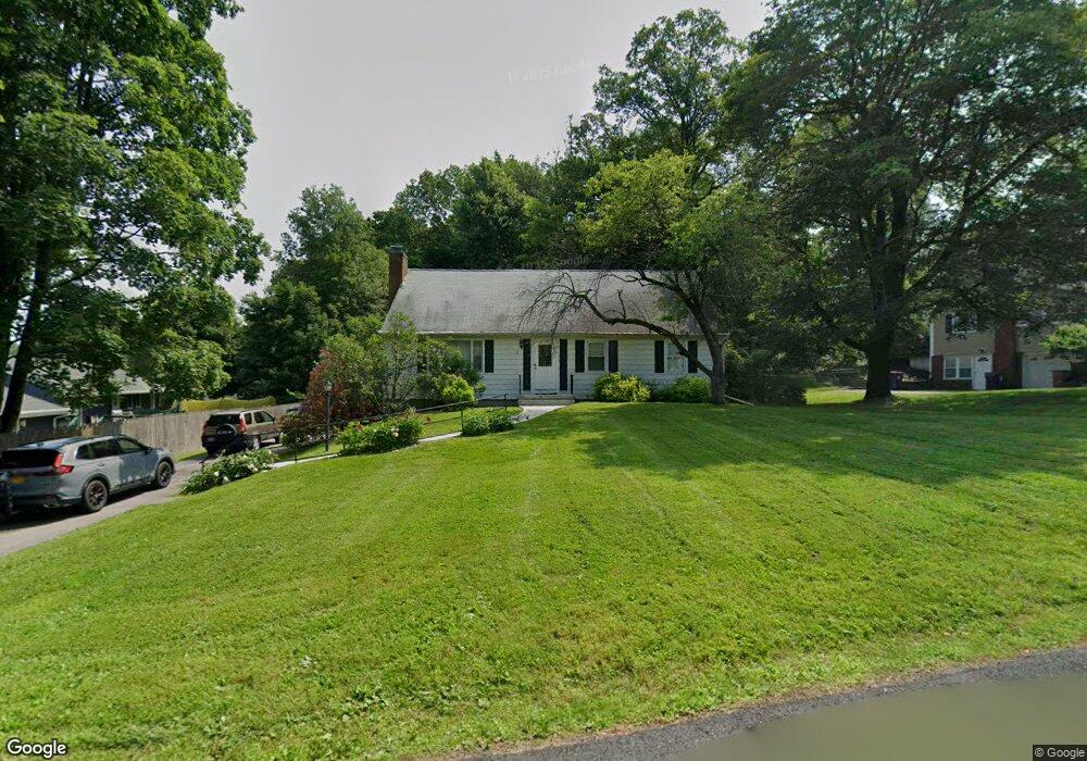 3 Round Hill Rd, Poughkeepsie, NY 12603 - photo 1