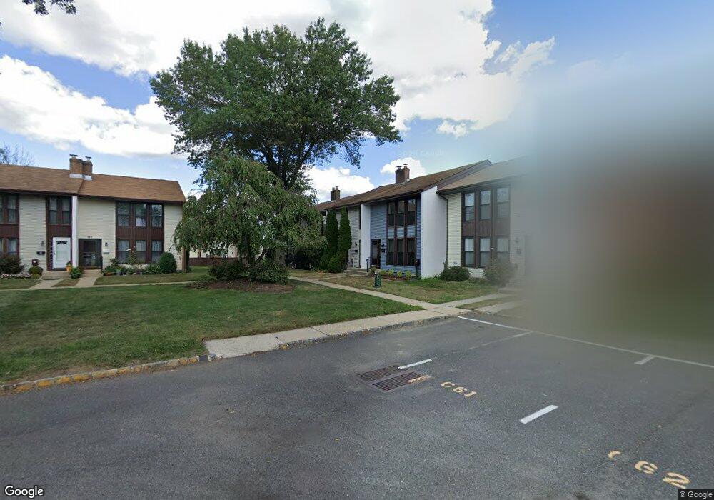 186 Canterbury Ct, East Windsor, NJ 08520 - photo 1