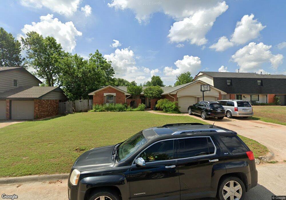 5808 Cheyenne Ct, Warr Acres, OK 73132 - photo 1