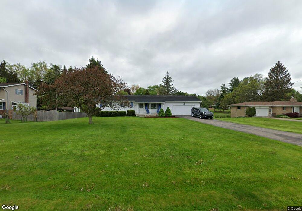 4069 Sheraton Dr, Flint, MI 48532 - photo 1