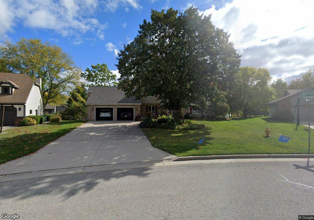 3410 N Shawnee Ave, Appleton, WI 54914 - photo 1