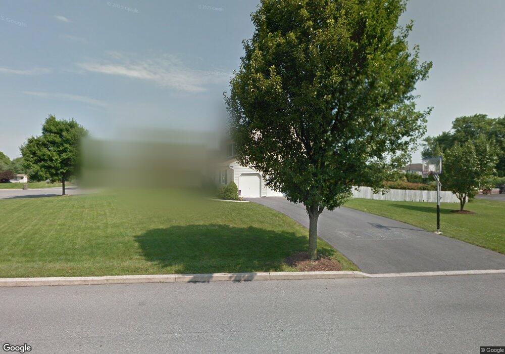 4680 Hampshire Dr, Bethlehem, PA 18017 - photo 1