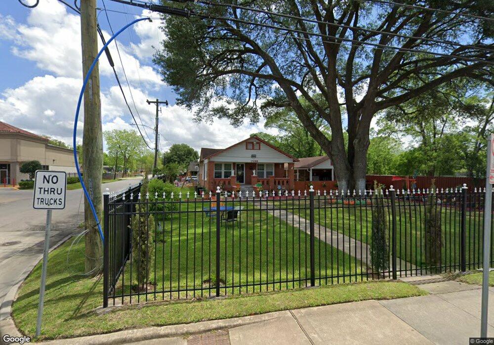 7136 Fulton St, Houston, TX 77022 - photo 1