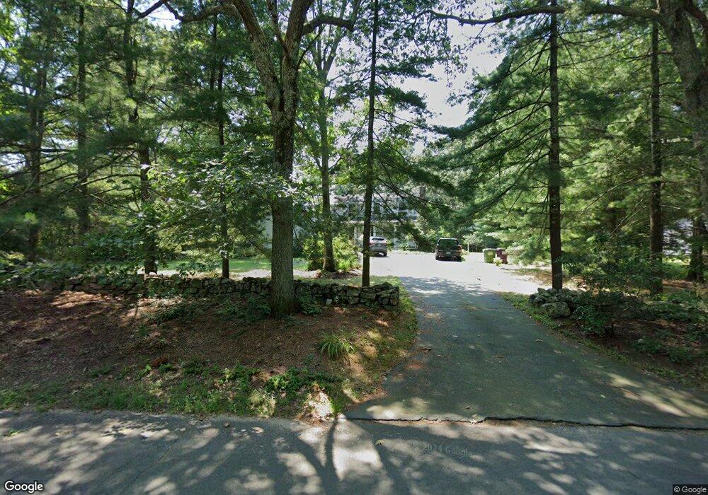 290 Saw Mill Rd, Guilford, CT 06437 - photo 1