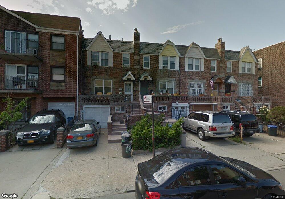 32-58 47 Th St unit 2, New York City, NY 11103 - photo 1