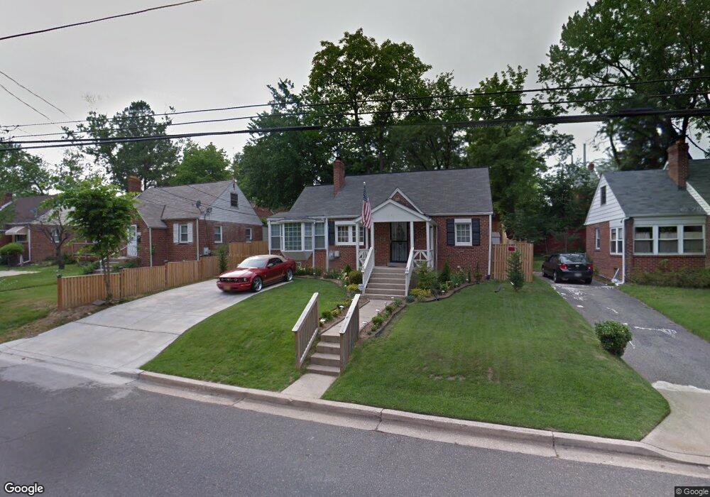 6414 Knollbrook Dr, Hyattsville, MD 20783 - photo 1