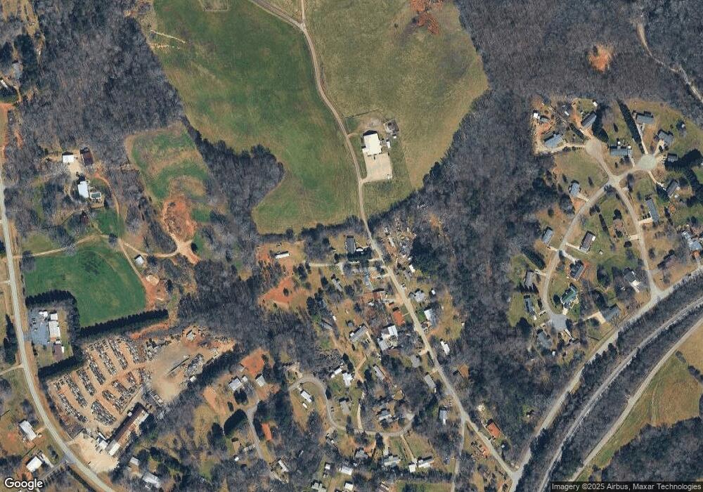 401 Wright St, Alto, GA 30510 - photo 1