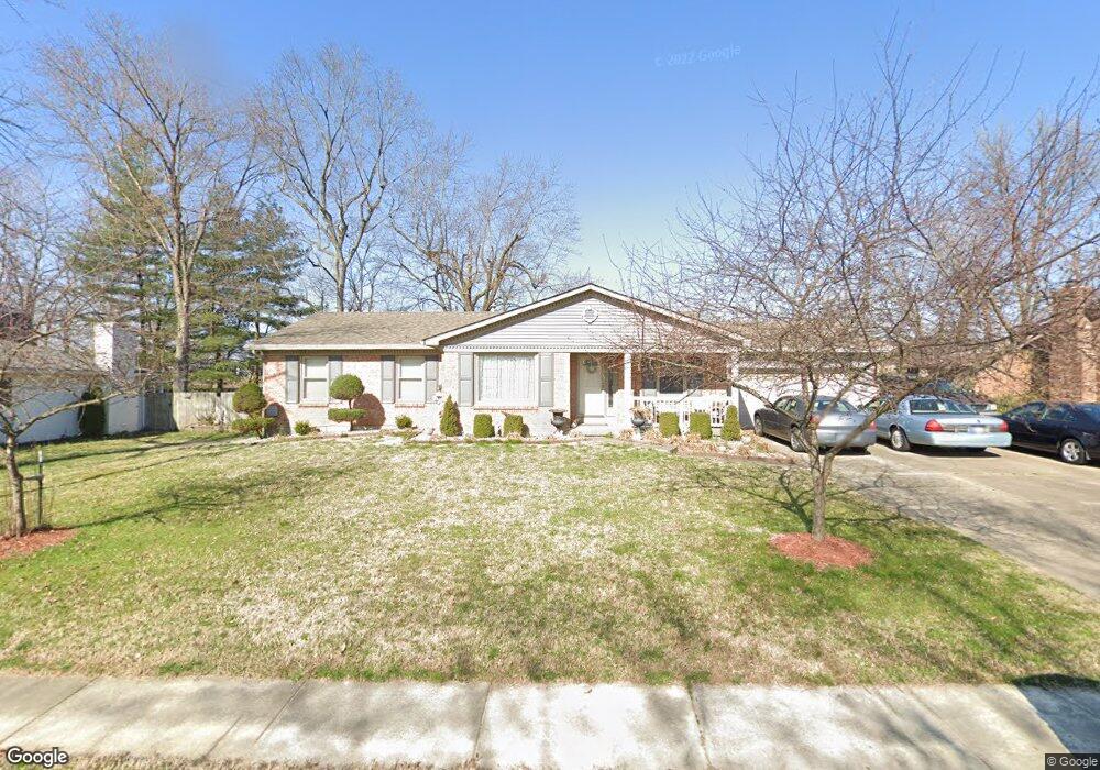 1136 Creekview Cir, New Albany, IN 47150 - photo 1