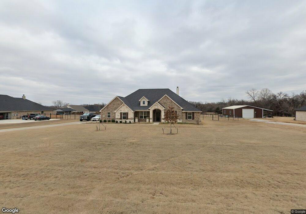 137 Cooper Ct, Springtown, TX 76082 - photo 1