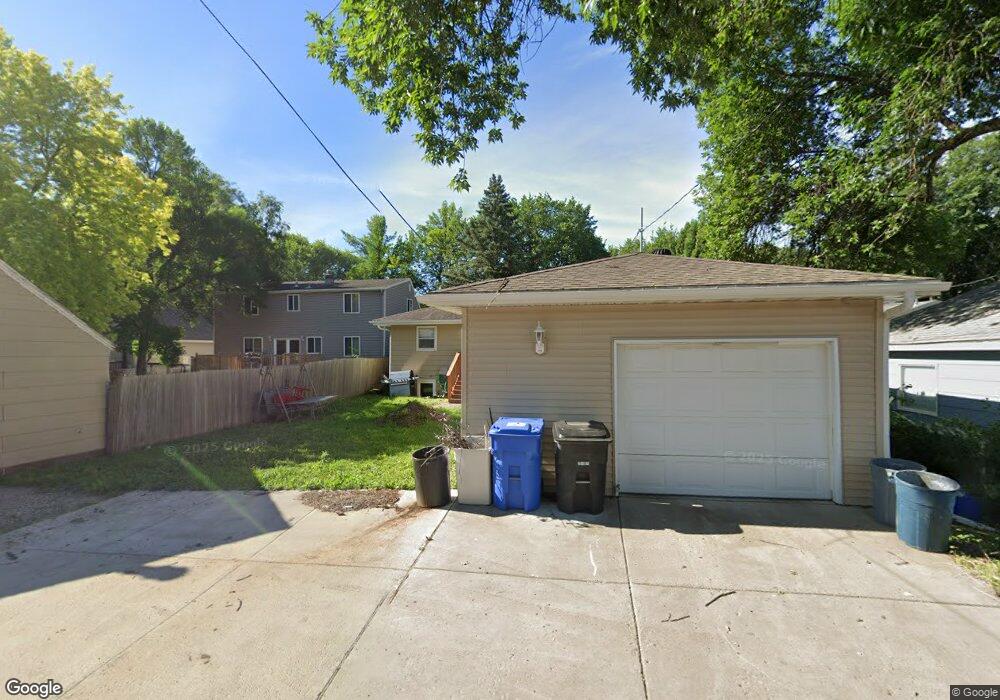 1709 6th Ave S, Fargo, ND 58103 - photo 1
