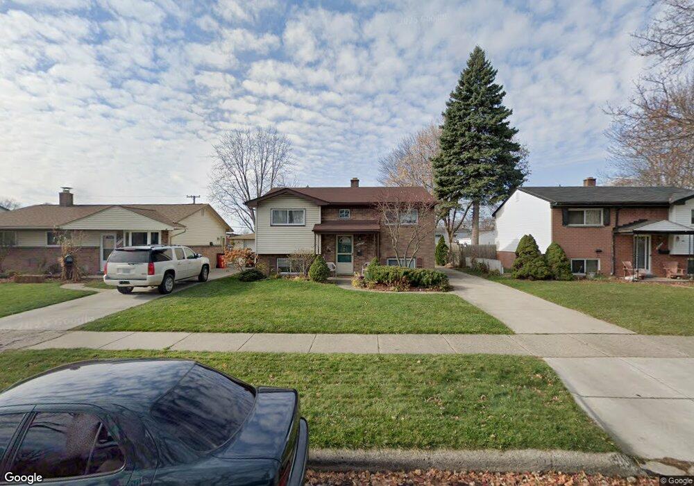 30589 Bluehill St, Roseville, MI 48066 - photo 1