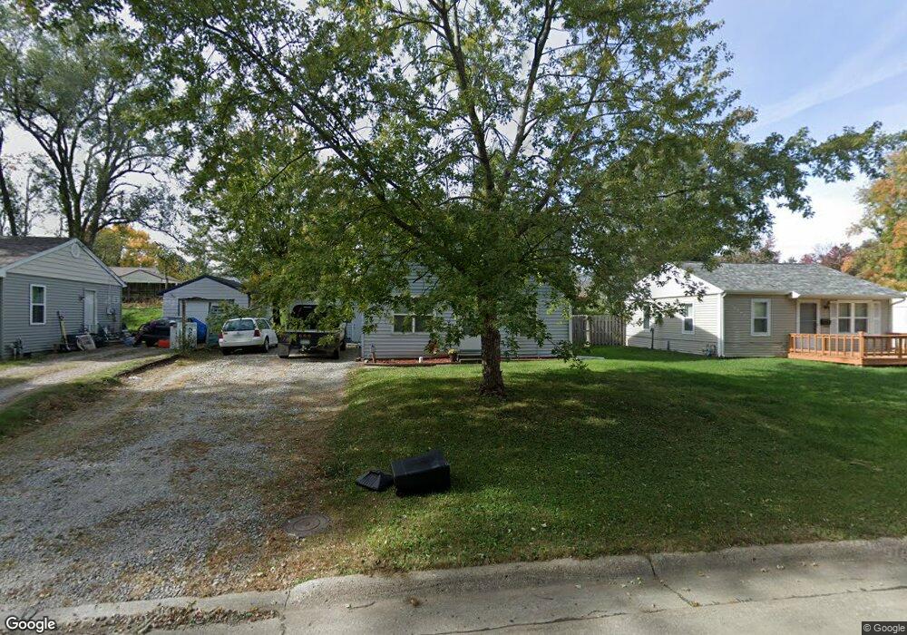 511 E 26th St S, Newton, IA 50208 - photo 1