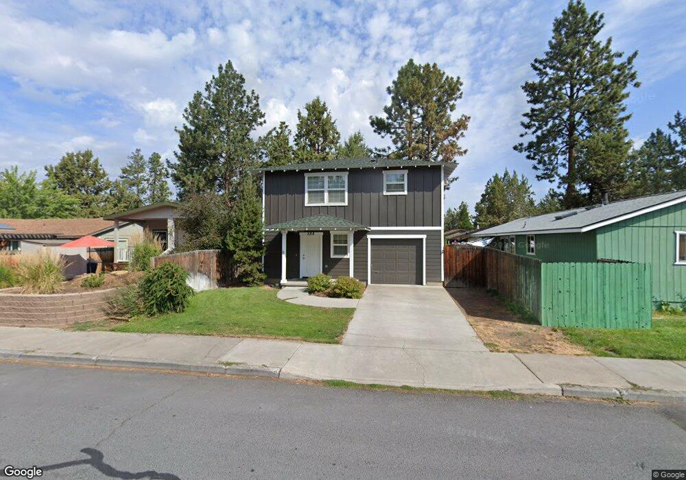 588 SE Roosevelt Ave, Bend, OR 97702 - photo 1