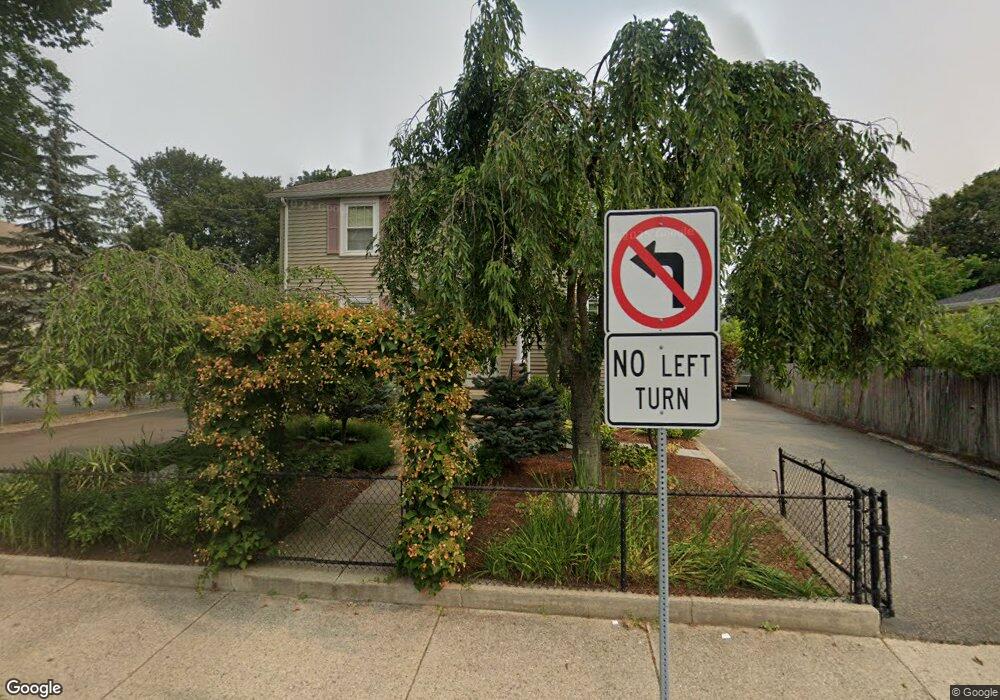 10 Summer St unit 3, Stoneham, MA 02180 - photo 1