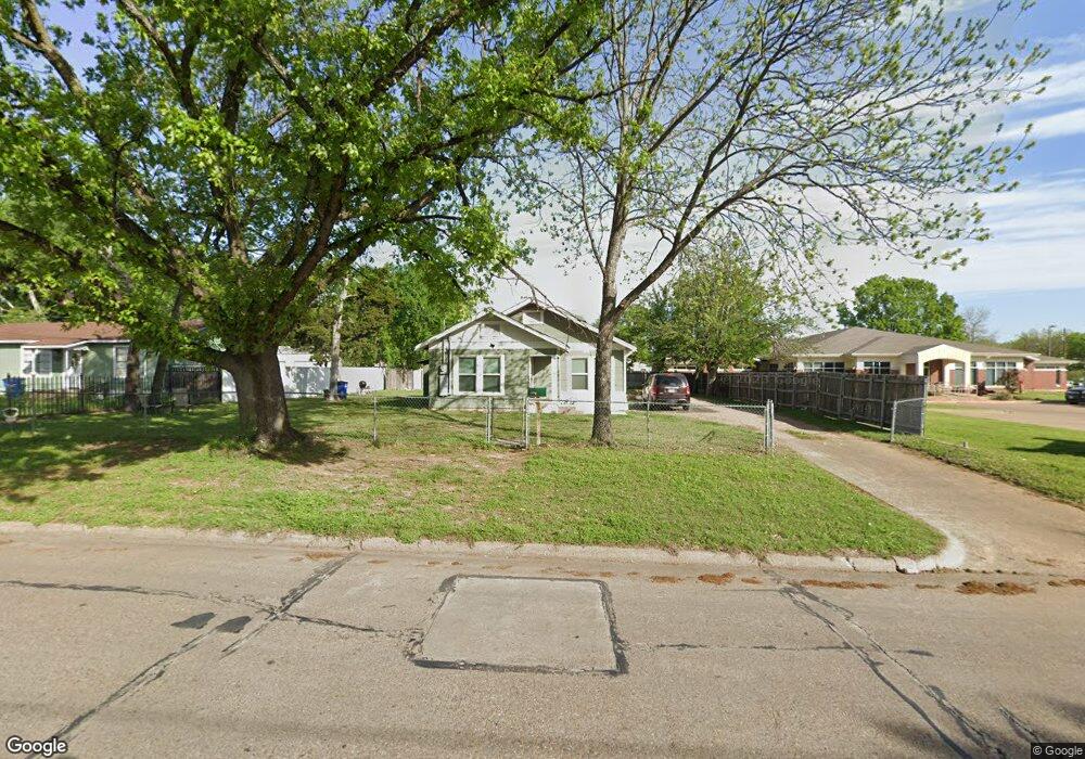 808 W Lampasas St, Ennis, TX 75119 - photo 1