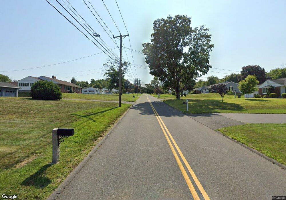 1.5 Bridge Ln, Enfield, CT 06082 - photo 1