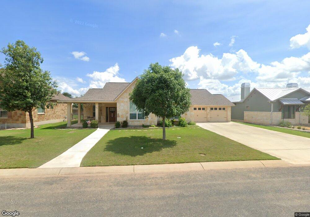 920 Hawthorn Ln unit 25, Fredericksburg, TX 78624 - photo 1