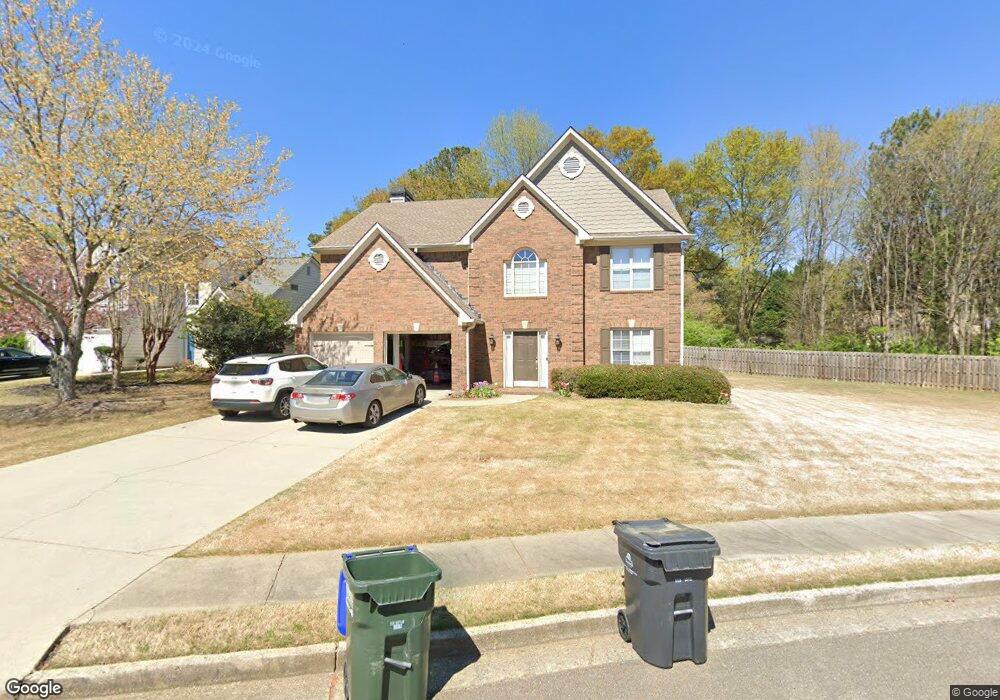 4065 Crabapple Lake Ct, Roswell, GA 30076 - photo 1