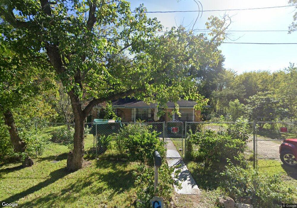 7602 Magna St, Houston, TX 77093 - photo 1