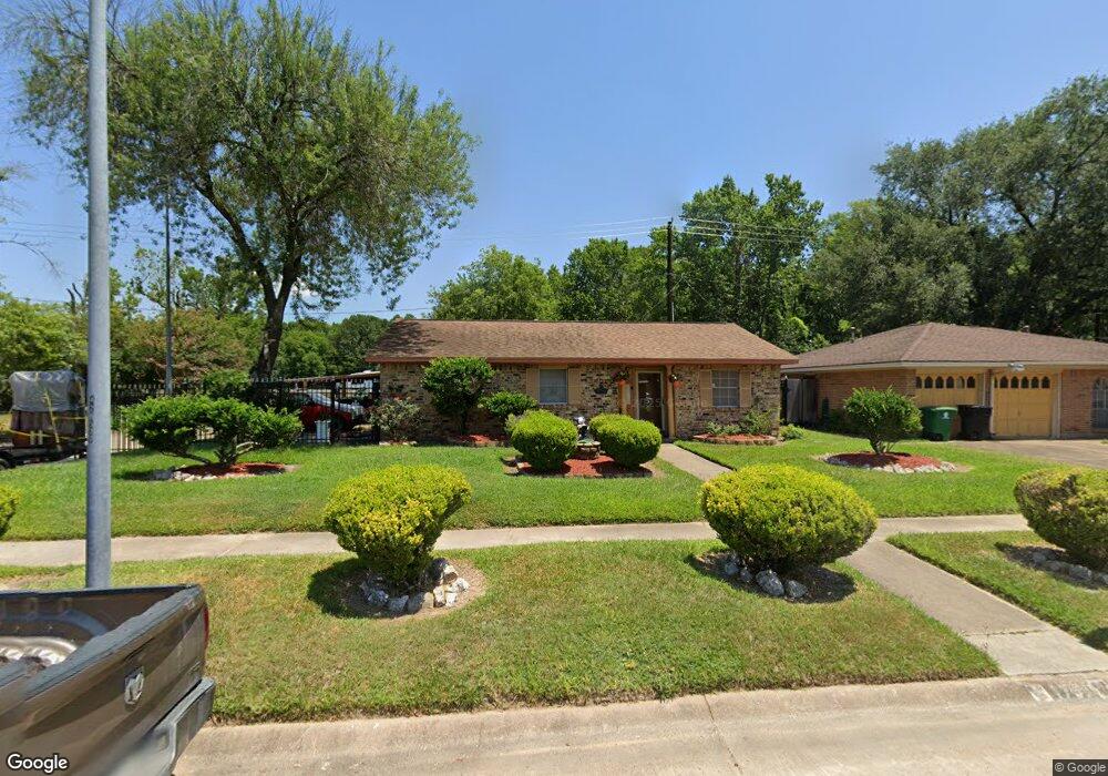 1730 Mosher Ln, Houston, TX 77088 - photo 1