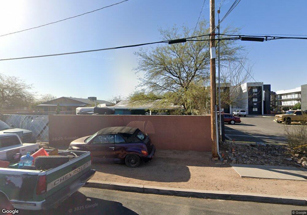338 E Yavapai Rd, Tucson, AZ 85705 - photo 1