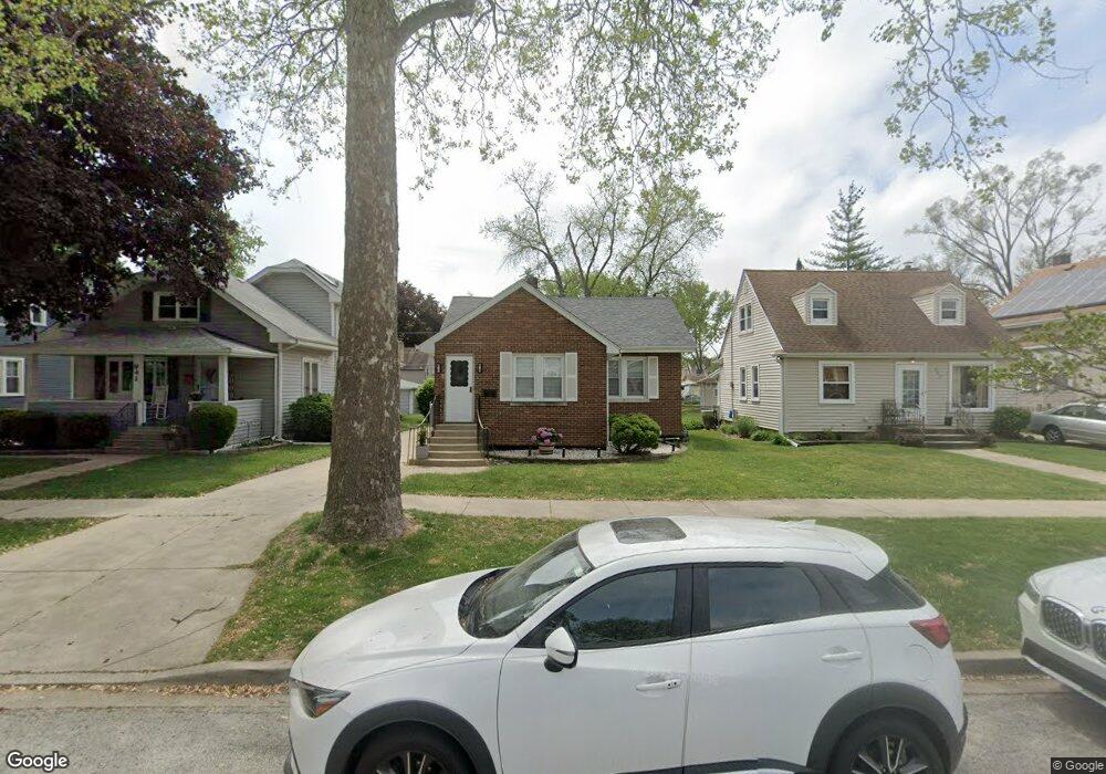 935 Greenview Ave, Des Plaines, IL 60016 - photo 1