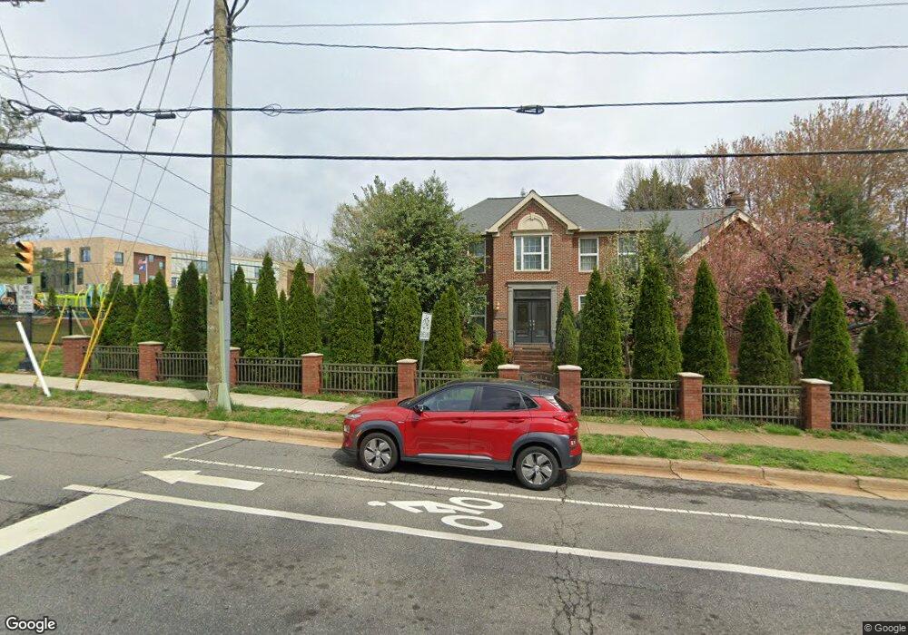 1009 Janneys Ln, Alexandria, VA 22302 - photo 1