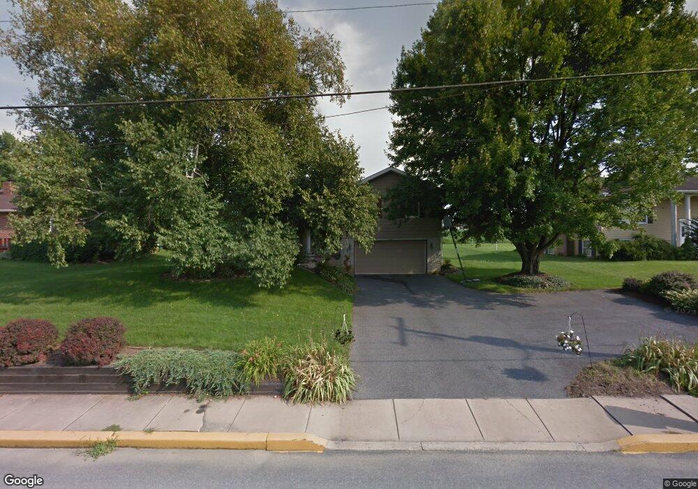 238 E Spruce St, New Holland, PA 17557 - photo 1