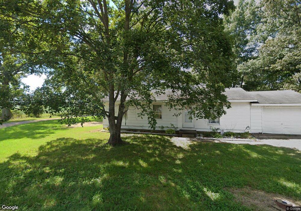 995 Jones St, Harrisburg, IL 62946 - photo 1