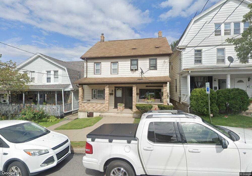 711 Grant St, Hazleton, PA 18201 - photo 1
