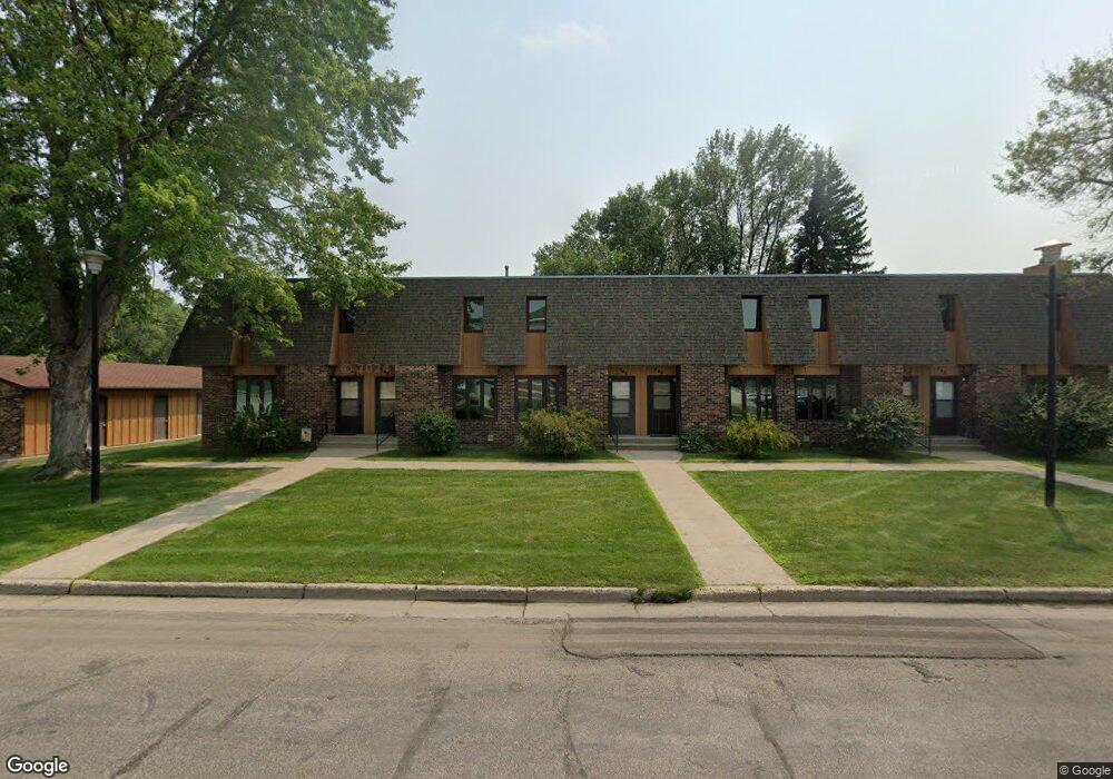 744 10th St NE, Jamestown, ND 58401 - photo 1