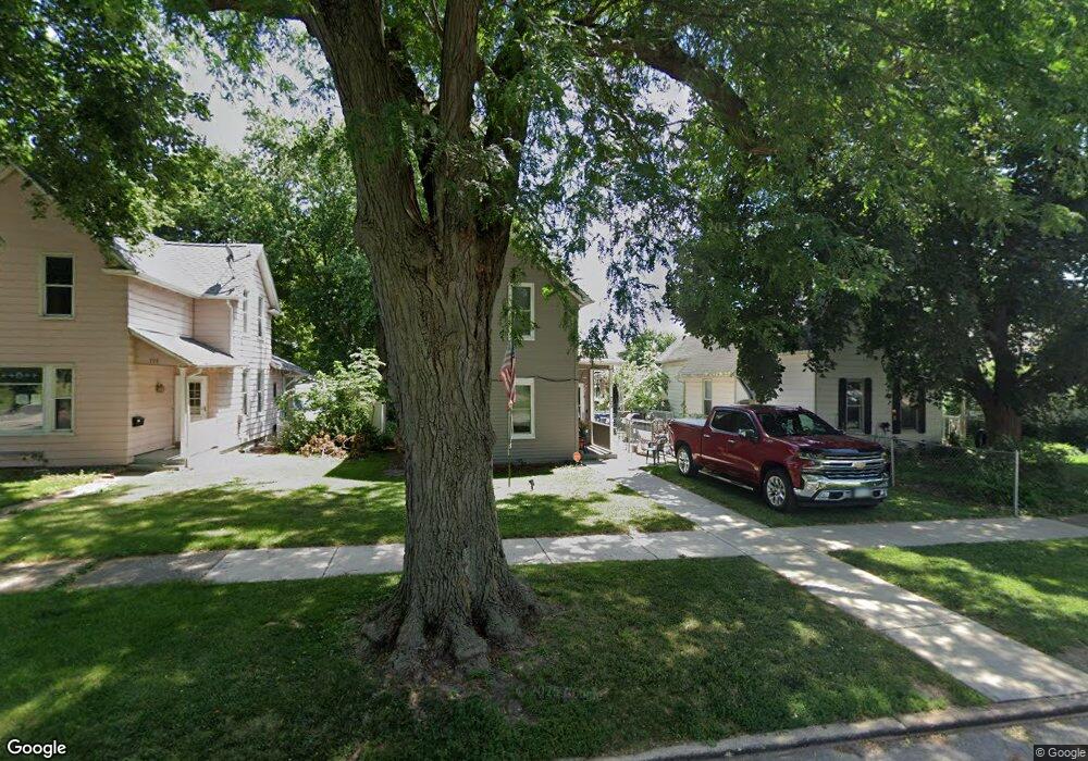 729 N Howell St, Davenport, IA 52802 - photo 1