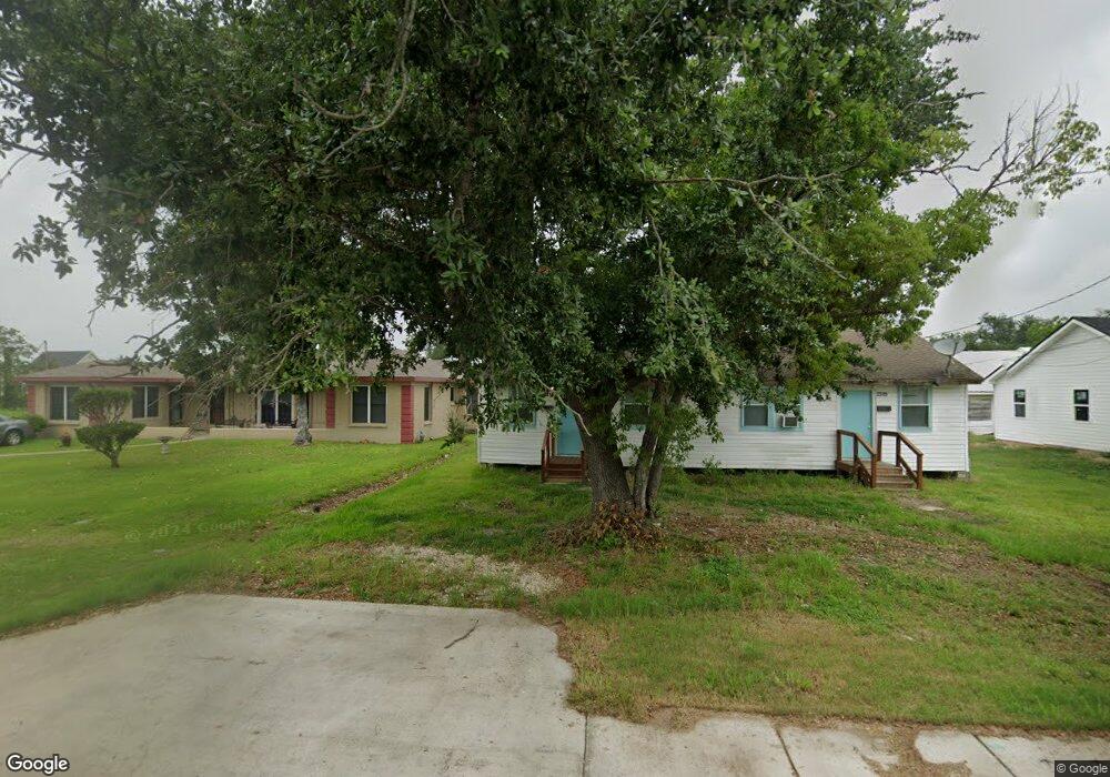 2313 2nd St, Lake Charles, LA 70601 - photo 1