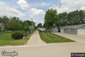 616 State St, Dexter, IA 50070