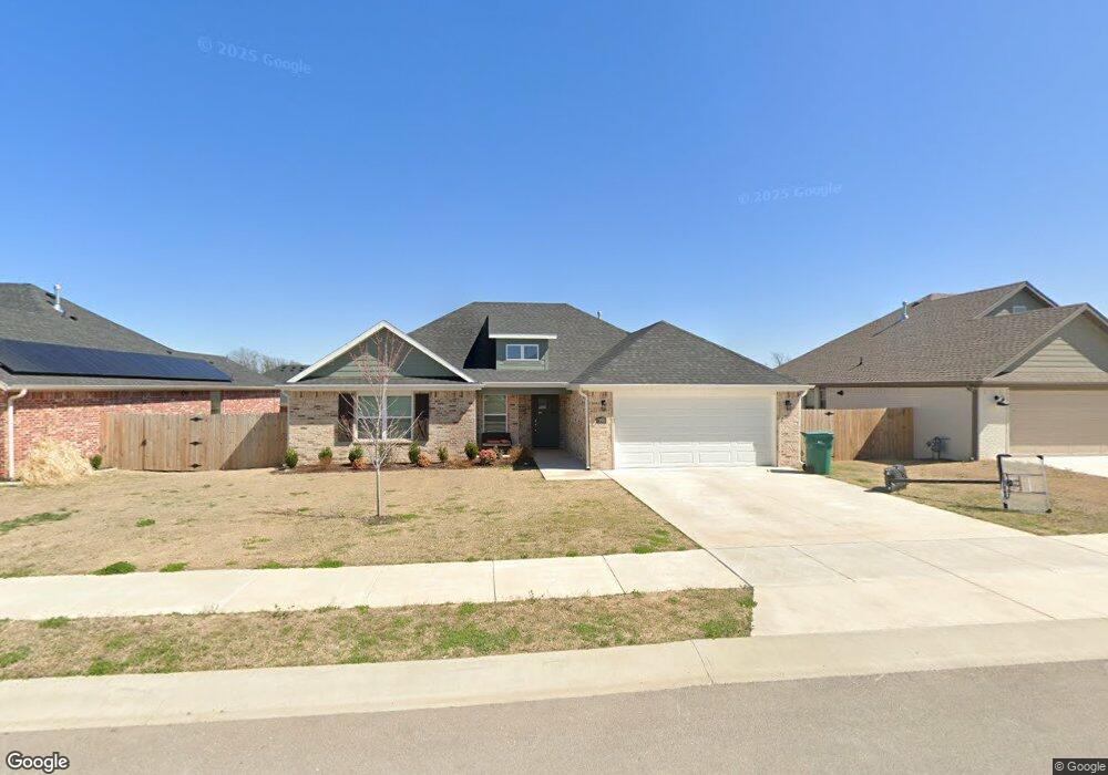 996 Sugar Pine St, Tontitown, AR 72762 - photo 1