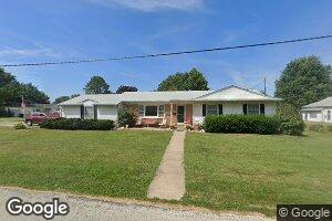 522 S 3rd St, Hiawatha, KS 66434