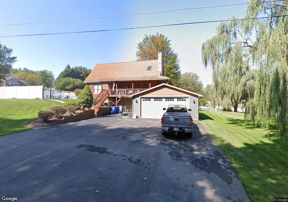 2 Cardinal St, Lewisburg, PA 17837 - photo 1