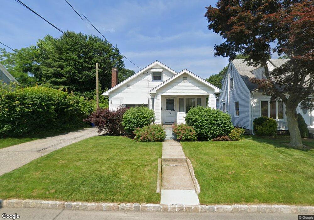 31 Norton Ave, Cranston, RI 02920 - photo 1