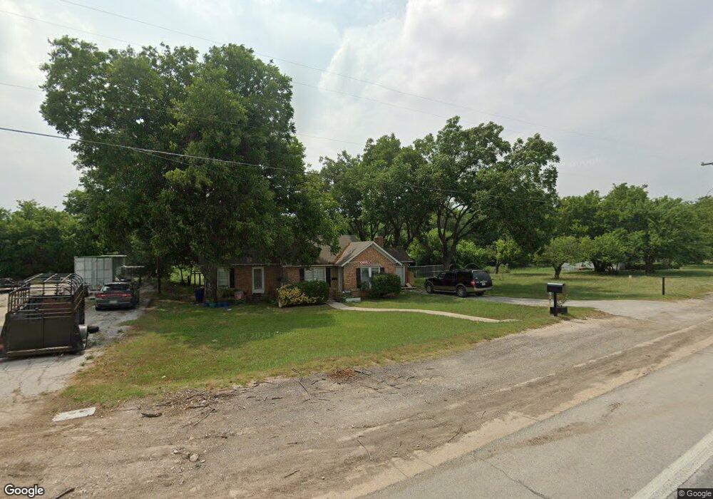 802 N Highway 287, Decatur, TX 76234 - photo 1