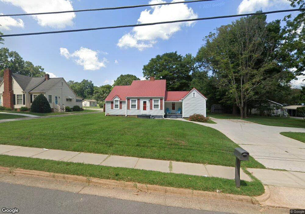 529 Hartness Rd, Statesville, NC 28677 - photo 1